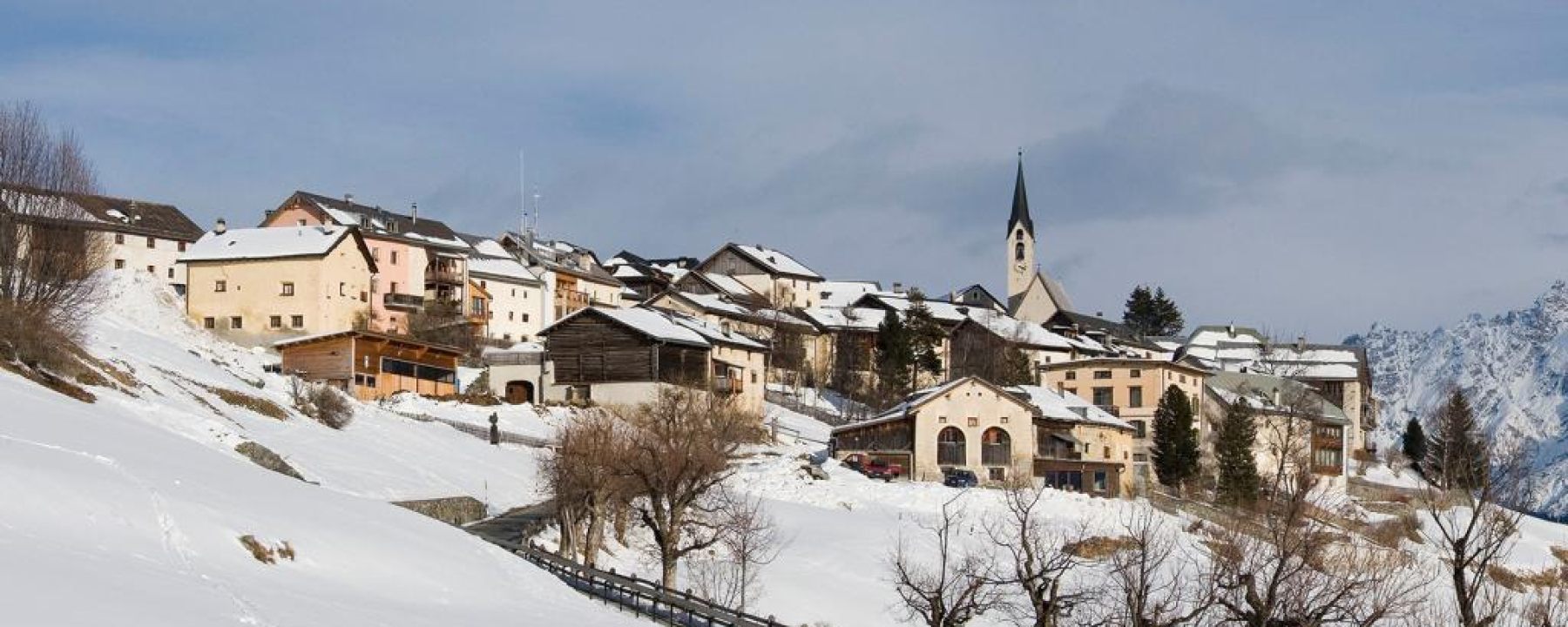 Das Schellen-Ursli Dorf Guarda.