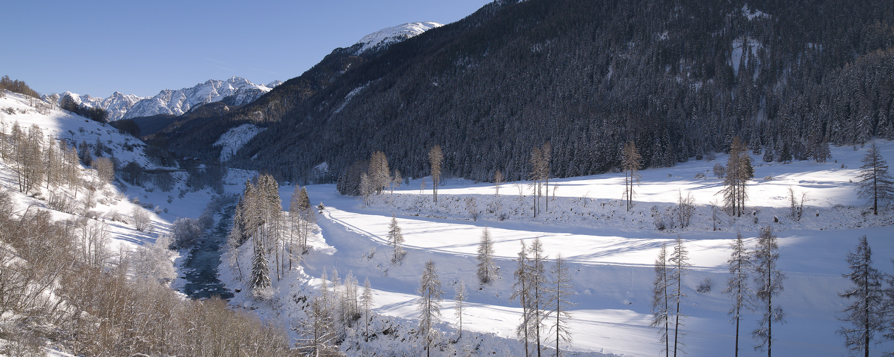 Blick von Gonda talabwärts