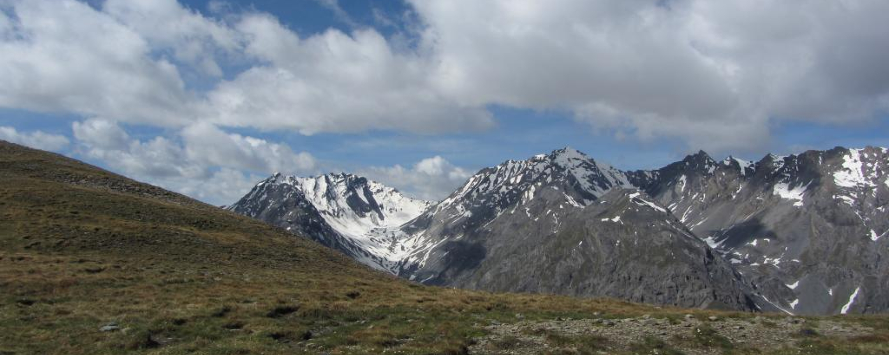 Blick vom Murter über das Val Cluozza in Richtung Piz Quattervals
