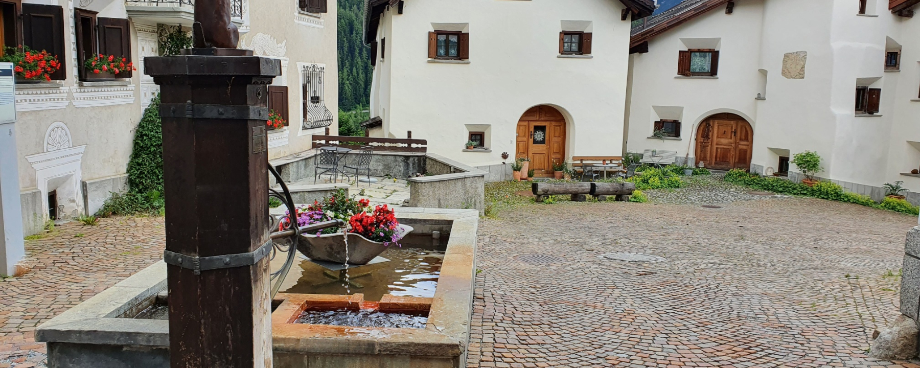 Dorfbrunnen Plazzetta