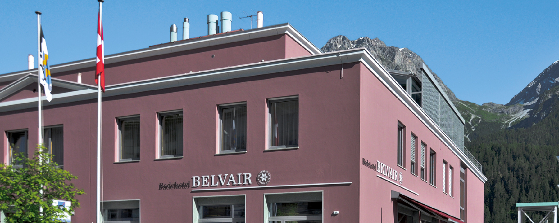 Aussenfassade Badehotel Belvair