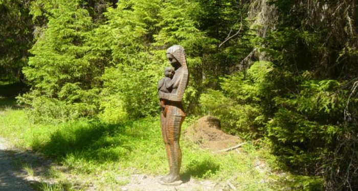 Skulpturenweg - senda da sculpturas Skulpturenweg - senda da sculpturas