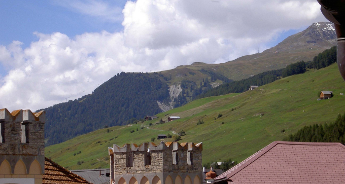 Aussicht nach Westen / Motta Naluns