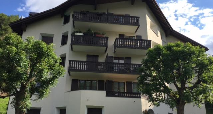 Mehrfamilienhaus