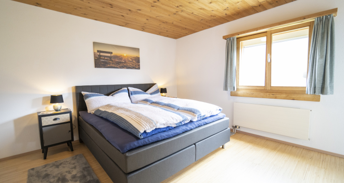 Schlafzimmer 1
