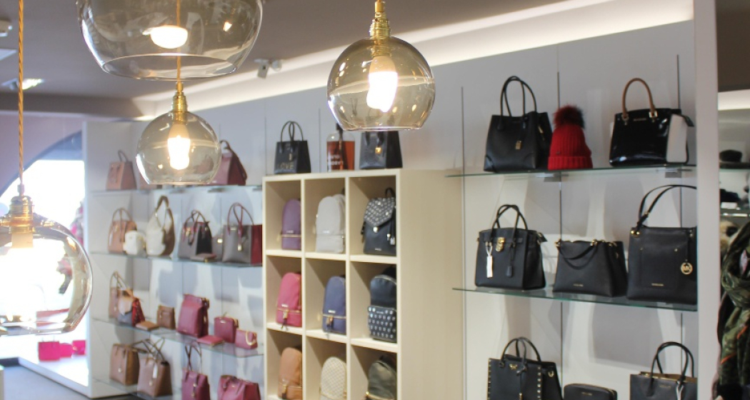 Zegg Boutique Romaine (oua_44055069_image) Zegg Boutique Romaine (oua_44055069_image)