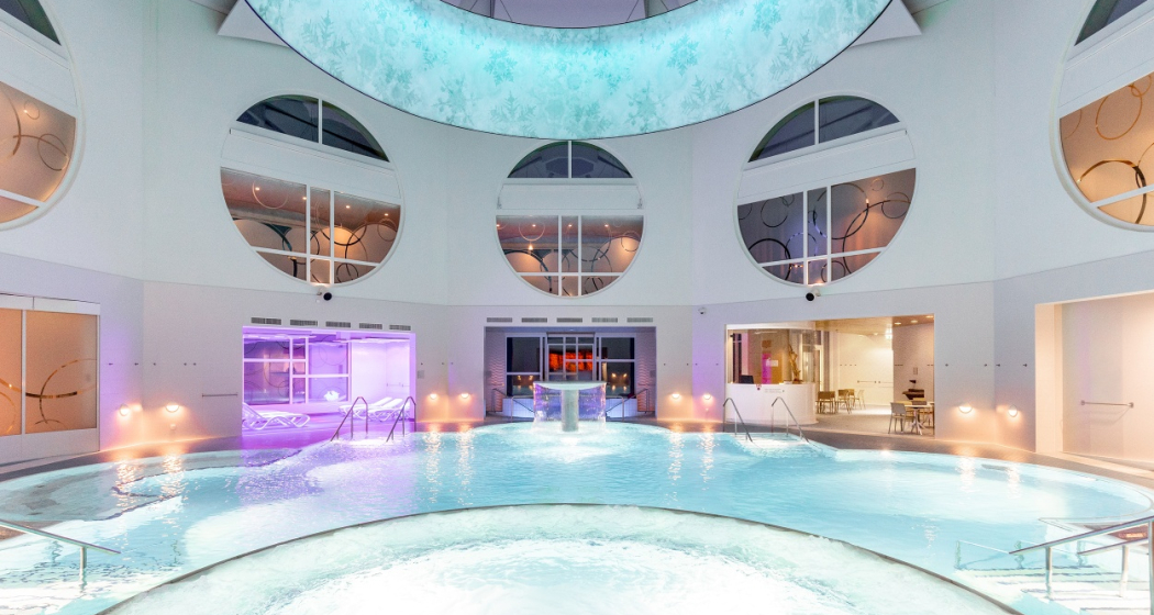 Baden im Mineralbad Bogn Engiadina Scuol, Engadin Baden im Mineralbad Bogn Engiadina Scuol, Engadin