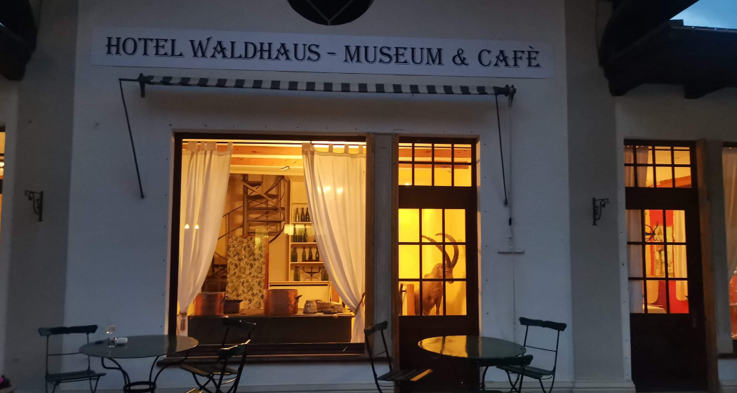Hotel Waldhaus – Museum und Café Hotel Waldhaus – Museum und Café
