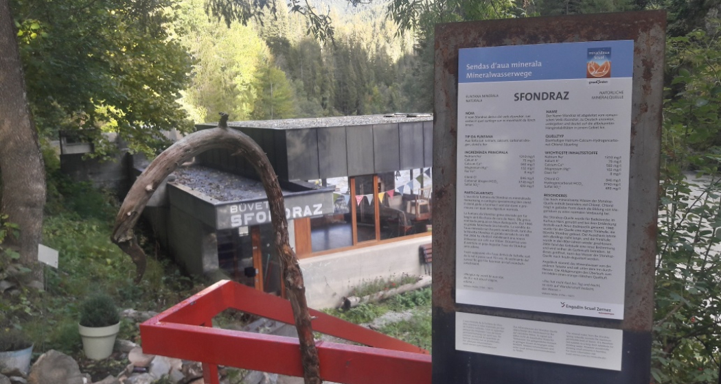 Informationstafel der Sfondraz-Quelle Informationstafel der Sfondraz-Quelle