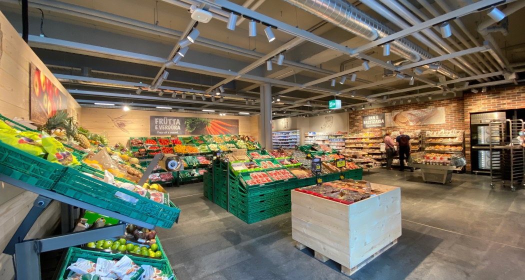 Coop (oua_60158659_image) Coop (oua_60158659_image)