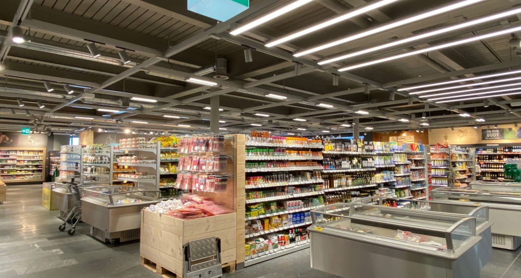 Coop (oua_60158661_image) Coop (oua_60158661_image)