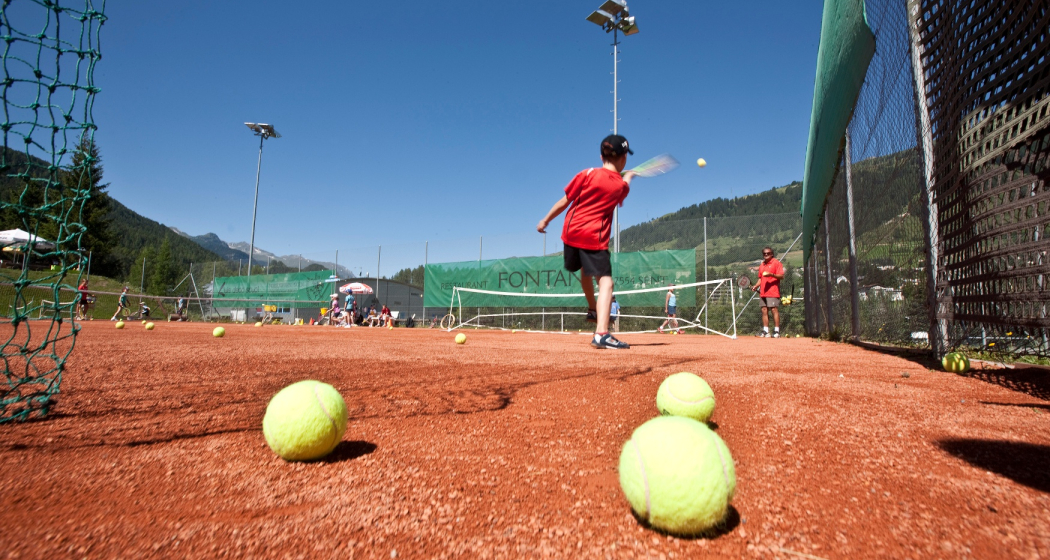 Unterricht Kinder Tennisplatz Gurlaina Unterricht Kinder Tennisplatz Gurlaina