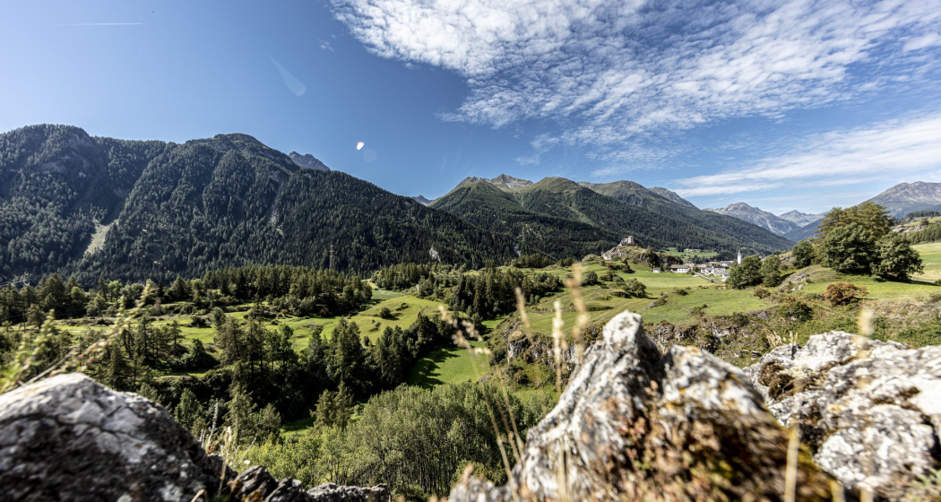 Aussicht auf Ardez. Aussicht auf Ardez.