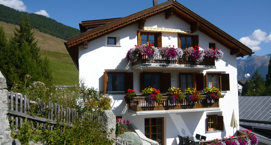 Ferienwohnung mit Terrasse Ferienwohnung mit Terrasse
