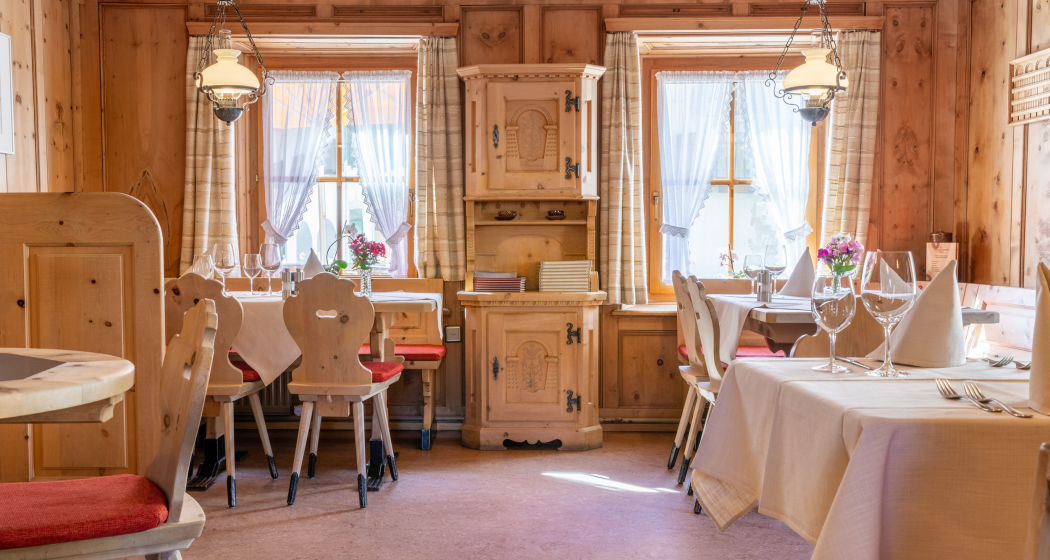 Arvenstube, Hotel Landgasthof Staila, Fuldera