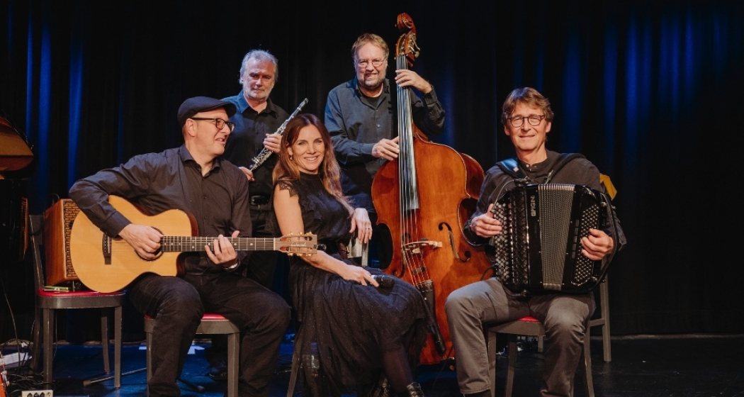 Konzert in der Kirche Sent | ENSEMBLE AMÜSET: «VOILÀ» (gdl_903709507_image)