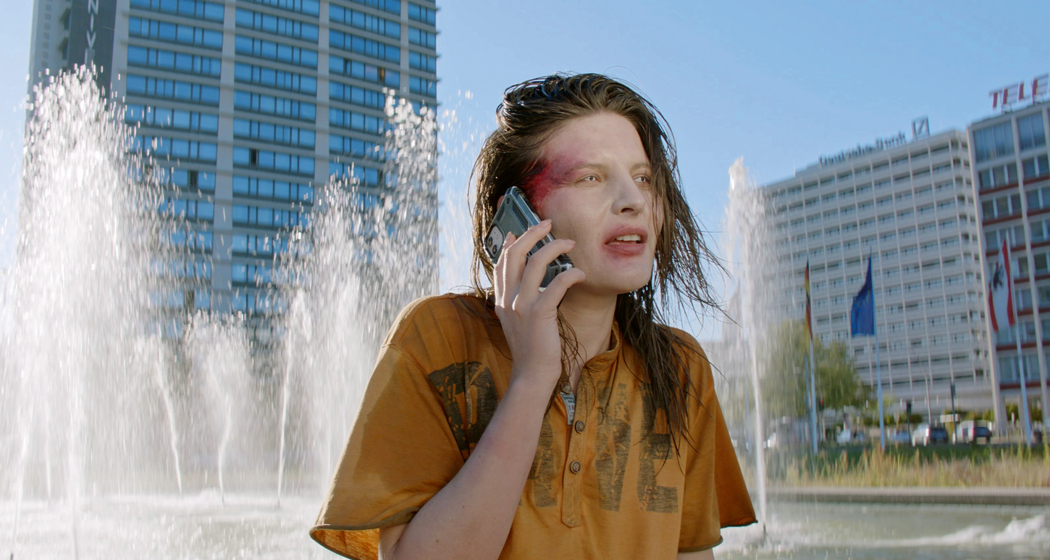 Vernissage What is the Word (gdl_904644003_image)