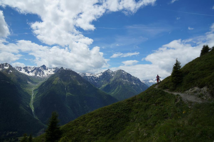 Blick von der Alp Murtera Dadoura Richtung Guarda