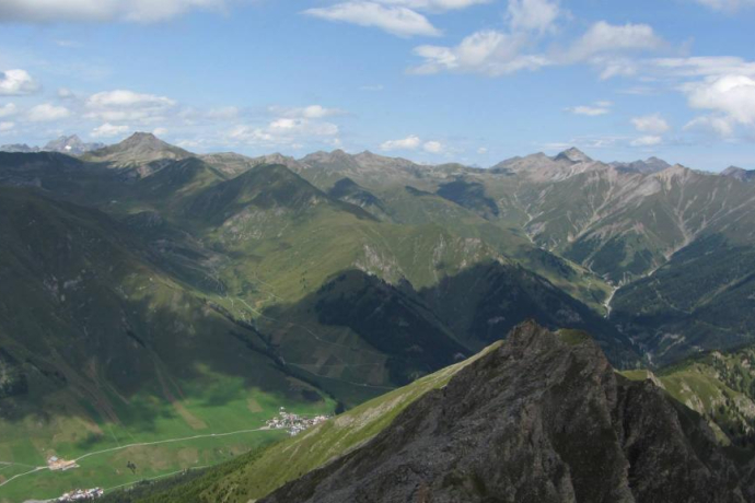 Piz Motnair, Aussicht auf Samnaun-Laret, Alp Bella, Zanderstal