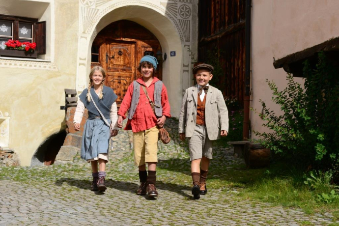 Die drei Hauptdarsteller des Kinofilms "Schellen-Ursli"