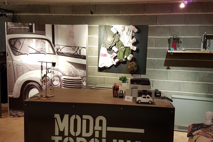 Moda Topolino (oua_37565993_image)