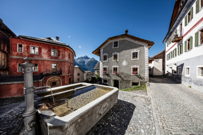 Fontaine du village de Tschlin