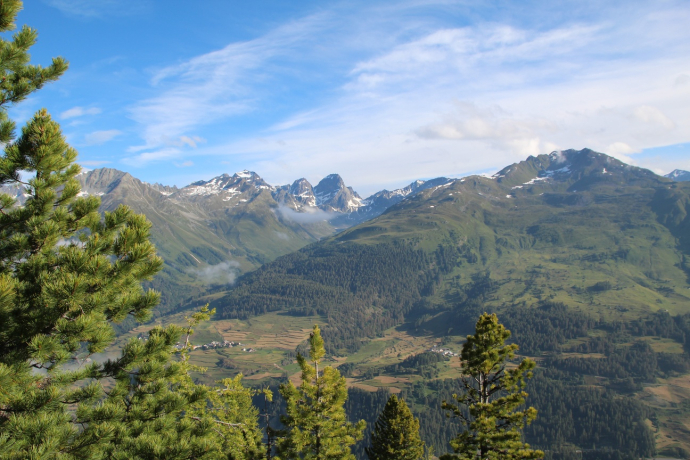 Muot la Sella: Panoramablick Unterengadin