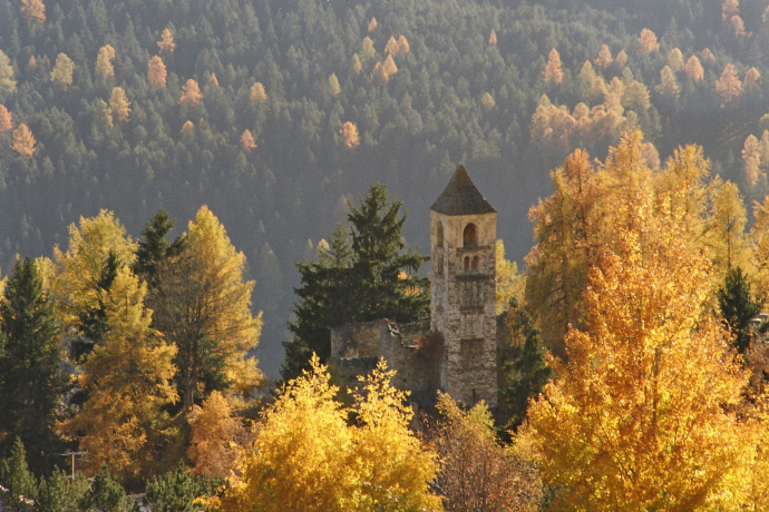 Kirchenruine San Peder Kirchenruine San Peder