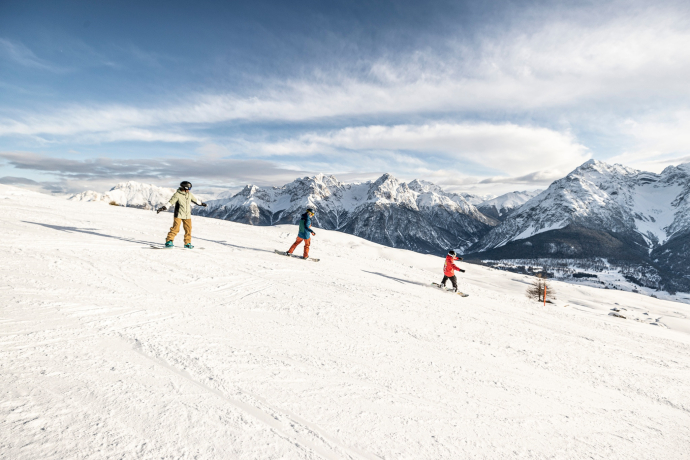 Professeurs particuliers de snowboard (oua_94468655_image)
