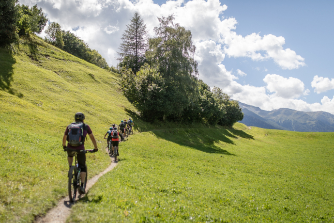 Tarasp: Vulpera – Tarasp – Lai Nair – Vulpera [SchweizMobil-Nr. 441] (oua_97517083_image)