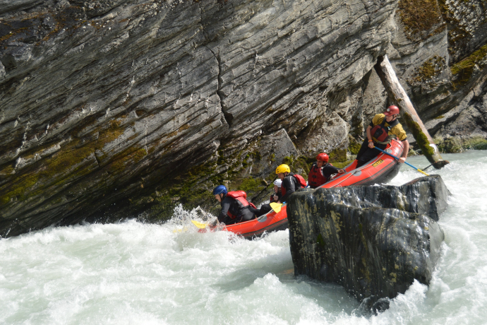 Rafting two gorges incl. BBQ (gdl_810859794_image)