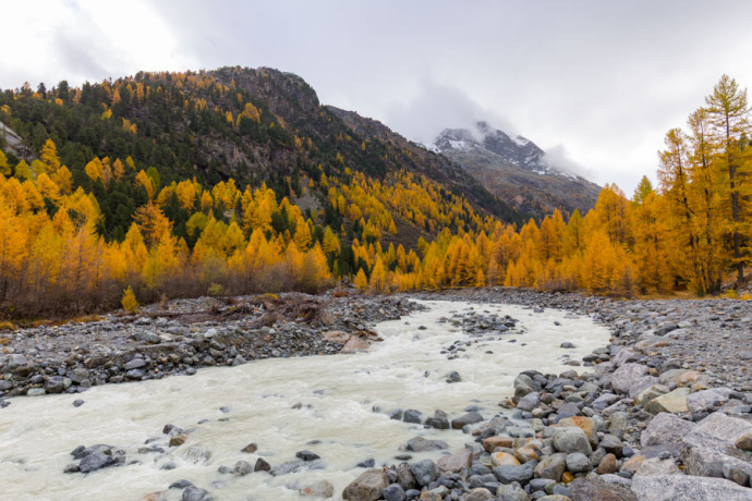 Randonnée dans le Parc National Suisse et l’Engadine (gdl_886110888_image)