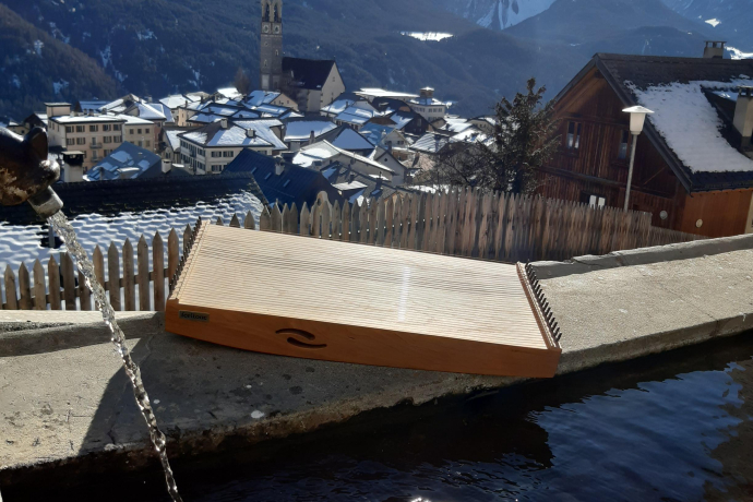 1 Stunde Tiefenentspannung - Spüren Sie die Magie des Monochords (gdl_889250126_image)