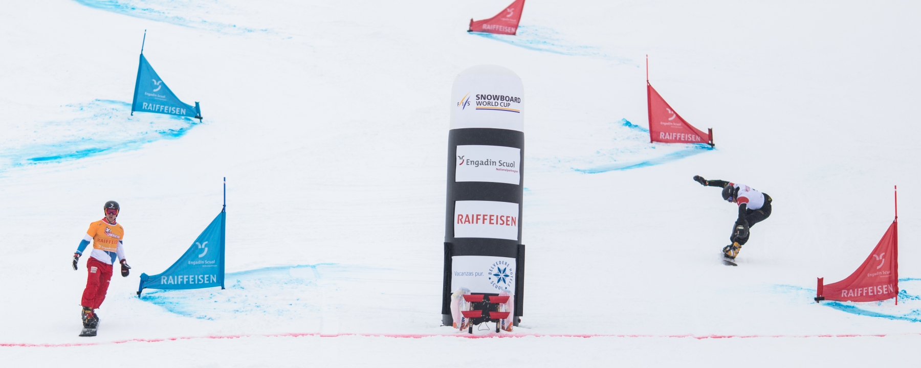 Auch Nevin Galmarini fährt am FIS Snowboard Weltcup in Scuol mit.