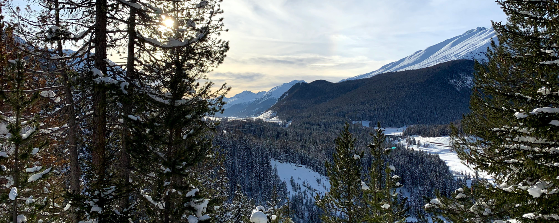 Schneeschuhwandern im Engadin – © Reto Lehner