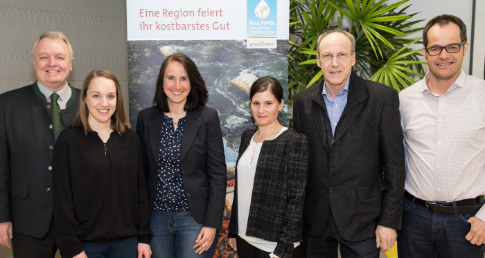 An der Abschlussveranstaltung der Aua Forta 2018 wurde die Mineralwasserpositionierung vorgestellt. Bild: Dominik Täuber