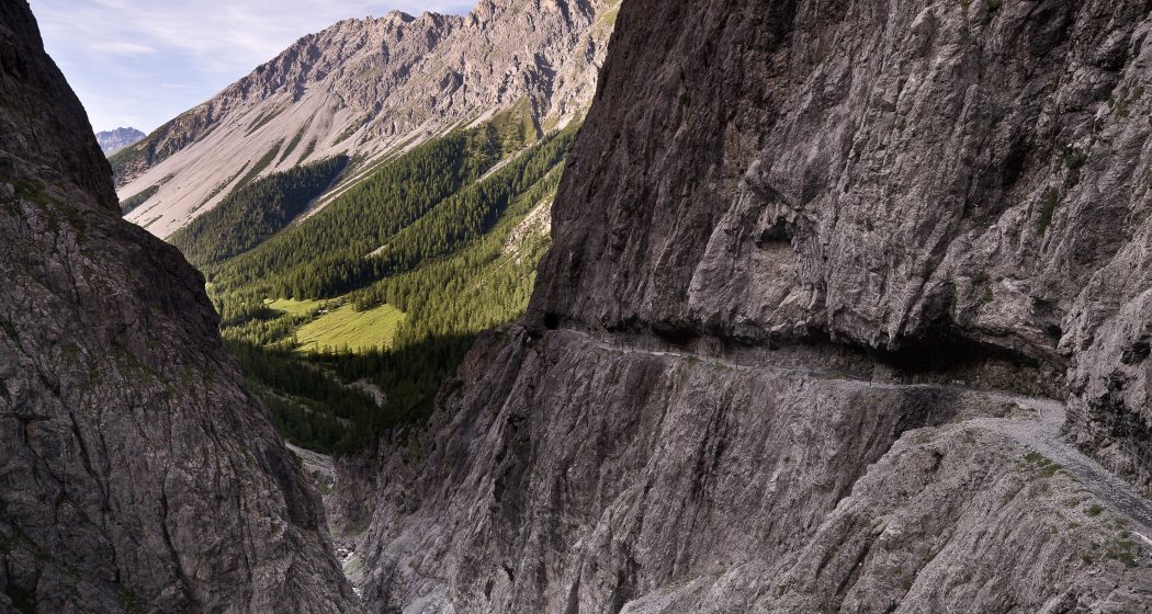 Bereits am ersten Tag wartet das erste Highlight, die Uina-Schlucht. Bereits am ersten Tag wartet das erste Highlight, die Uina-Schlucht.