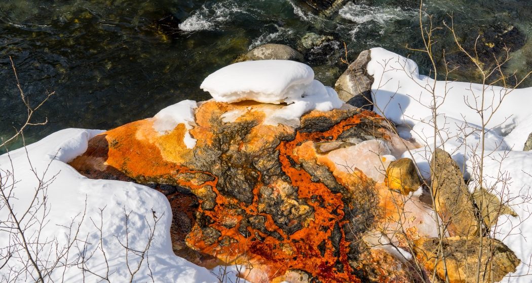 Mineralwasser aus der Quelle in Scuol Mineralwasser aus der Quelle in Scuol