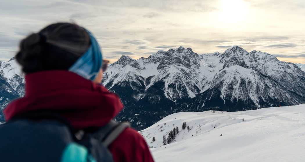 Via Engiadina Winter in Ftan in schneebedeckter Landschaft