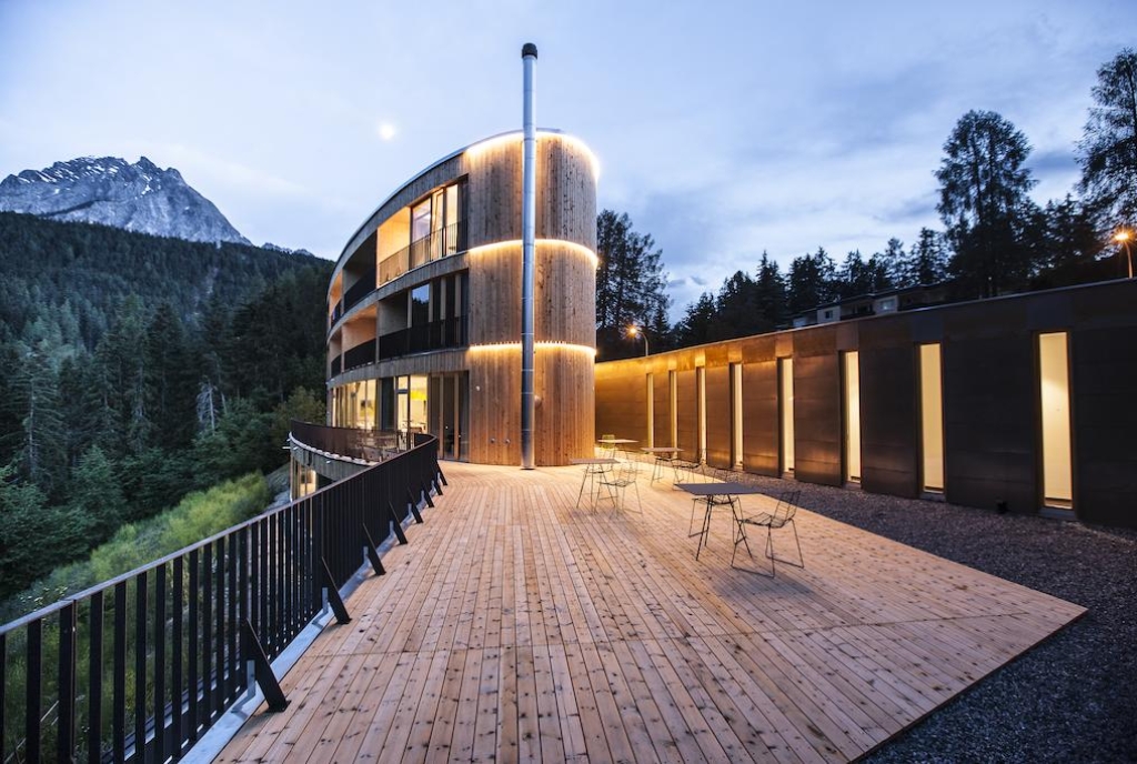 Hotel Arnica Scuol