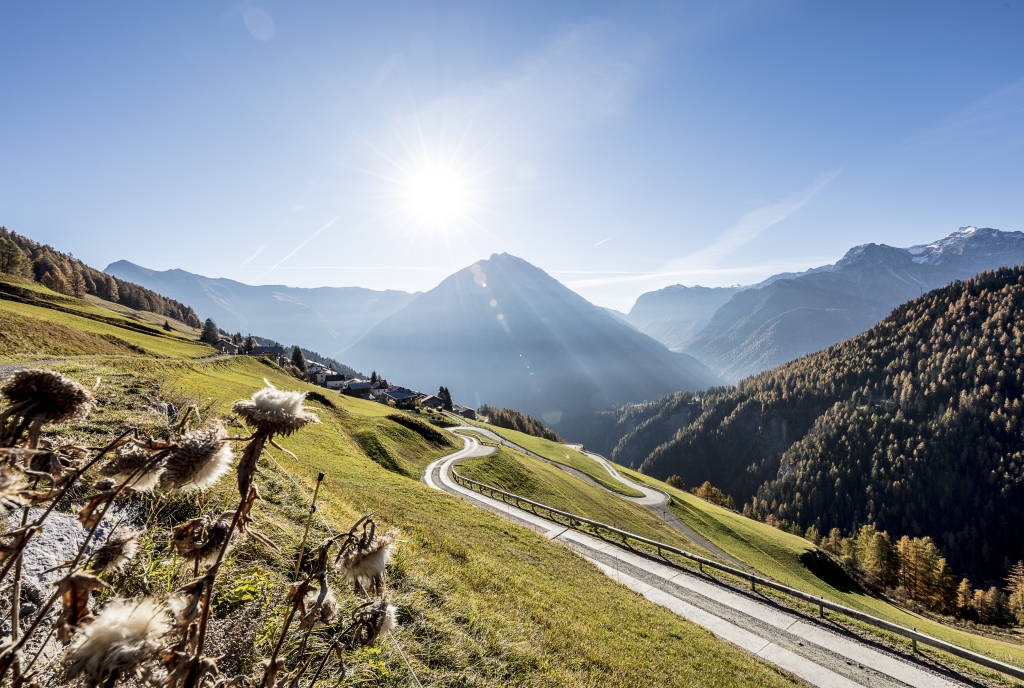 Engadiner Dorf Vnà im Sommer