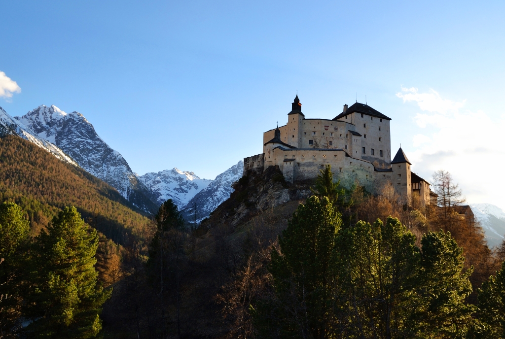 Das Schloss Tarasp im Unterengadin.