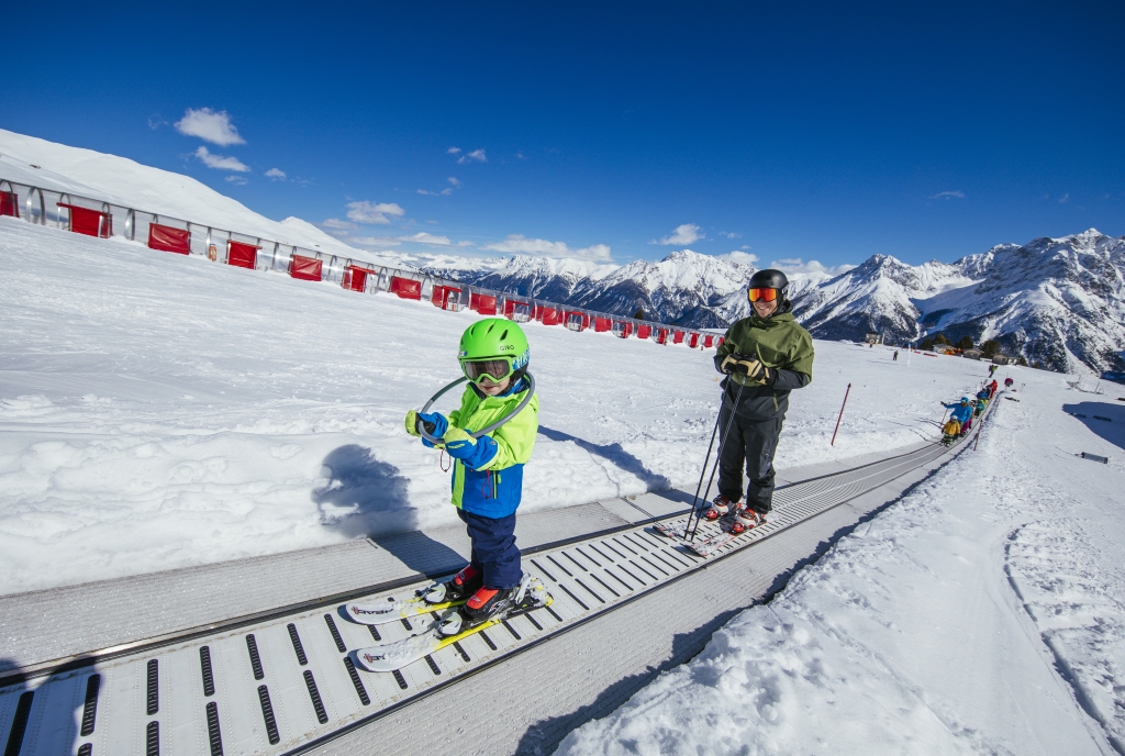 Im Kinderland im Skigebiet Scuol.