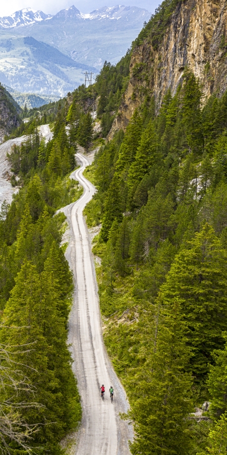 Gravel & Road auf der Muntada S-charl im Engadin Gravel & Road auf der Muntada S-charl im Engadin