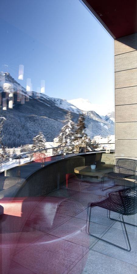 Hotelterrasse im Winter.