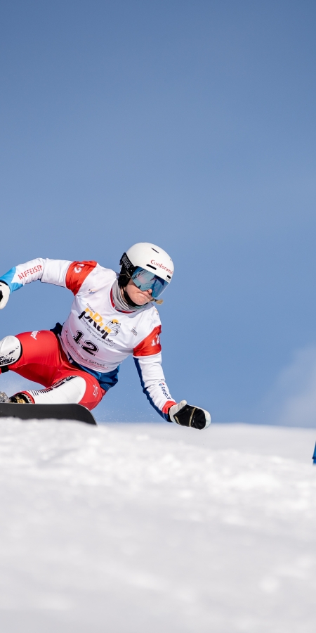 Julie Zogg beim FIS Snowboad Weltcup 2022.