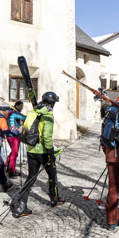 Bergsteigerdorf-Guarda-Skitour @Andrea Badrutt