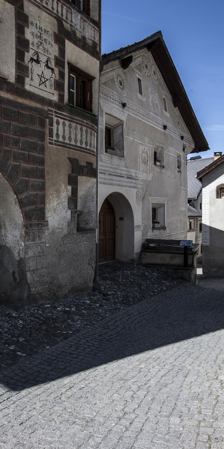 Ardez im Unterengadin im Sommer Ardez im Unterengadin im Sommer