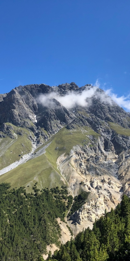 Piz Madlain bei S-charl im Unterengadin Piz Madlain bei S-charl im Unterengadin