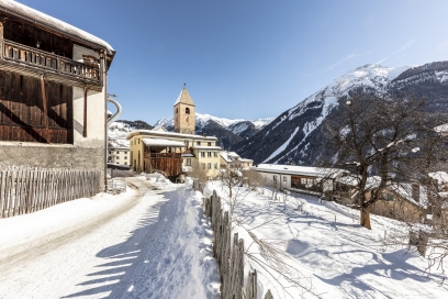 Ramosch Engadinerdorf im Winter, Andrea Badrutt